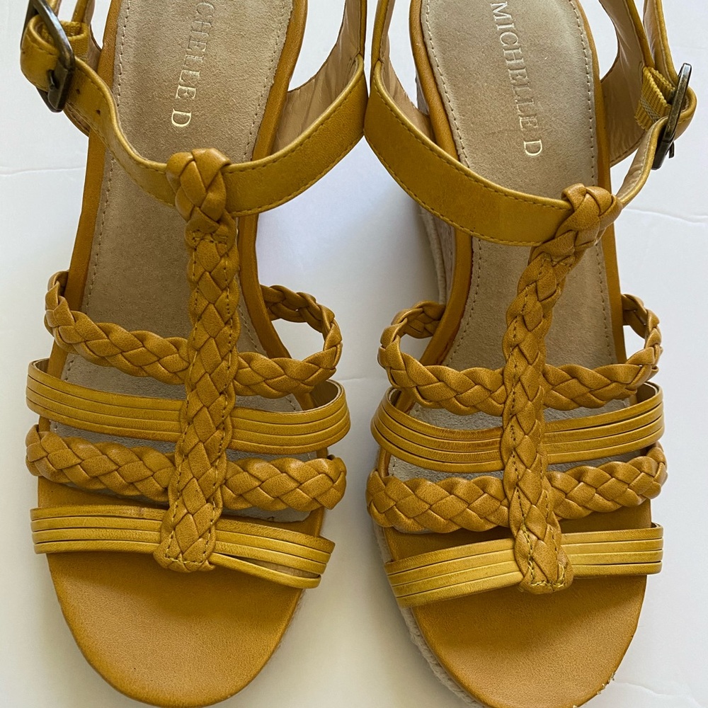 Yellow sandals Michelle D New without tags. Size 7